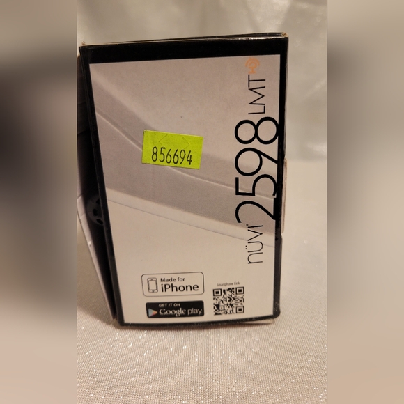 Garmin Nuvi 2598LMTHD 5" GPS Unit - Black w/accessories VG Condition Works - Picture 6 of 13